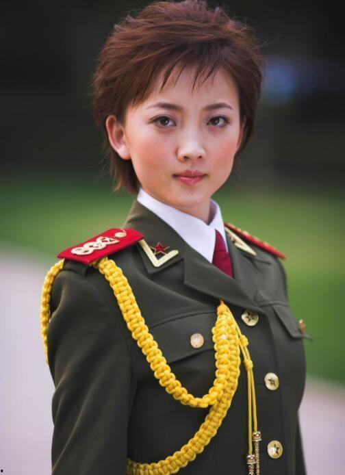 丁晓君图片